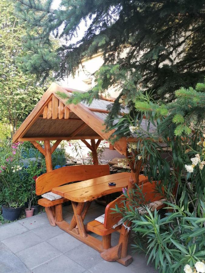 Bed and Breakfast Szentesi Panzio Фертивракош Екстер'єр фото